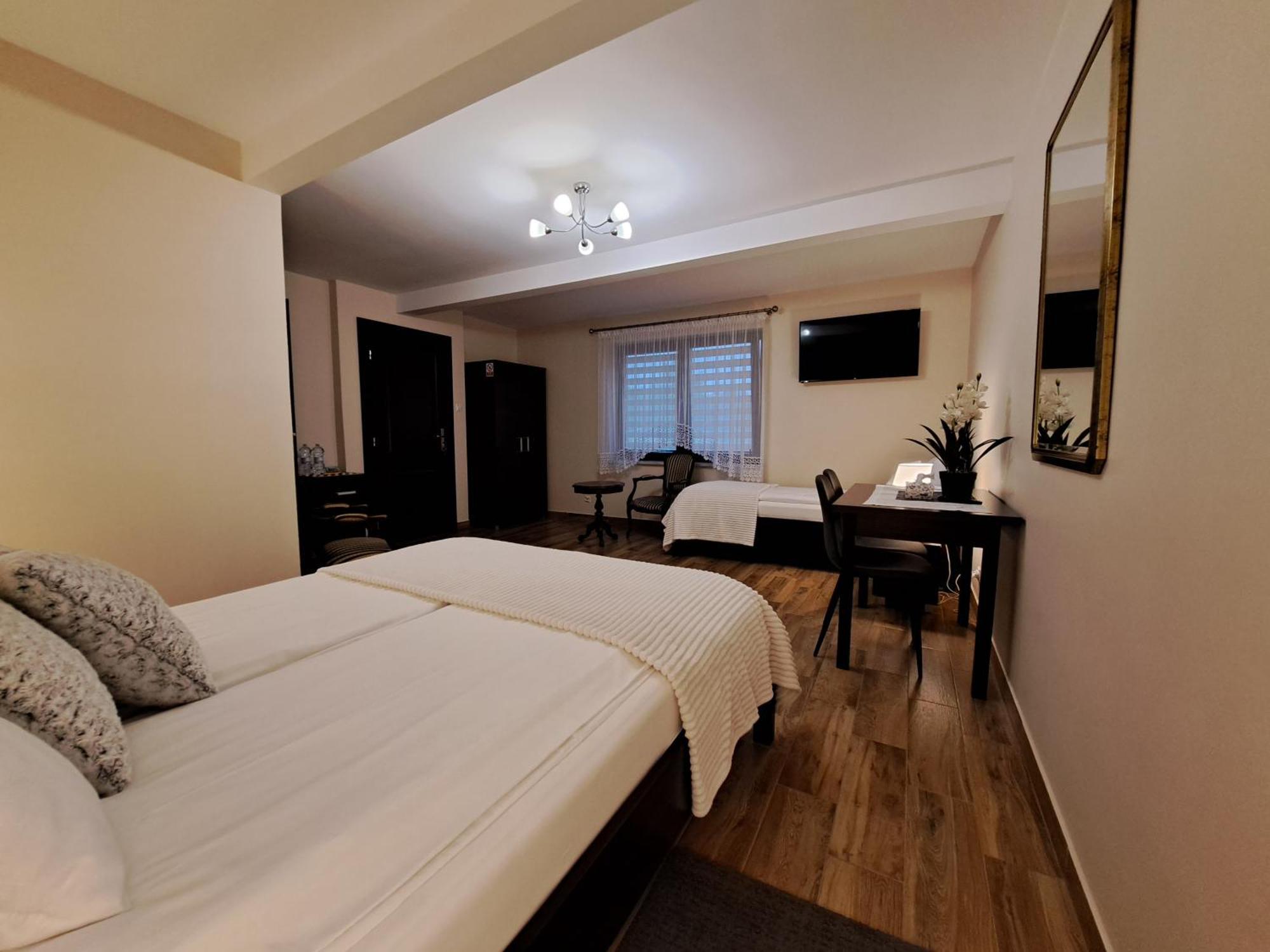 Apartamenty Avanti-Stare Miasto Zamosc Exteriör bild