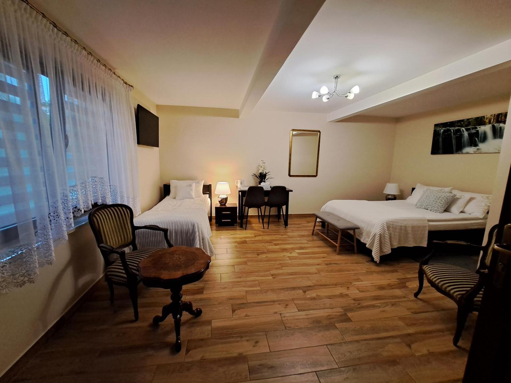 Apartamenty Avanti-Stare Miasto Zamosc Exteriör bild